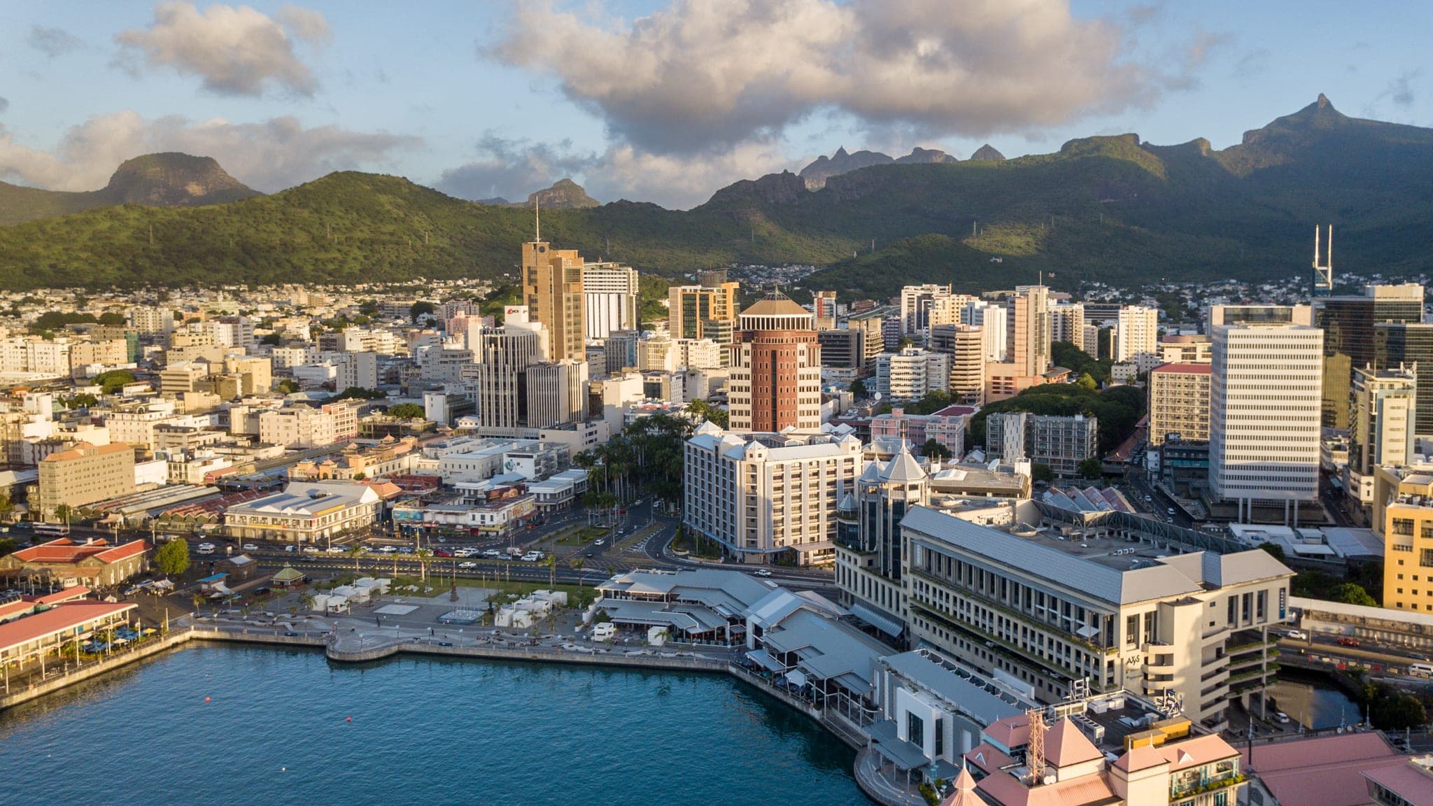 Port Louis photo 1